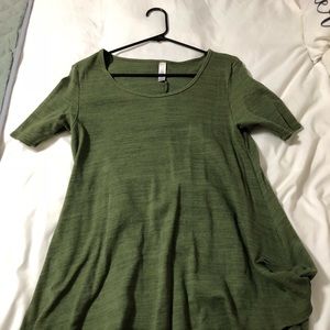 Lularoe small perfect tee